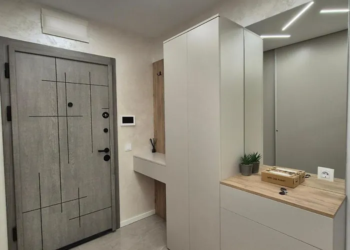 Atana Near Airport Apartmán *