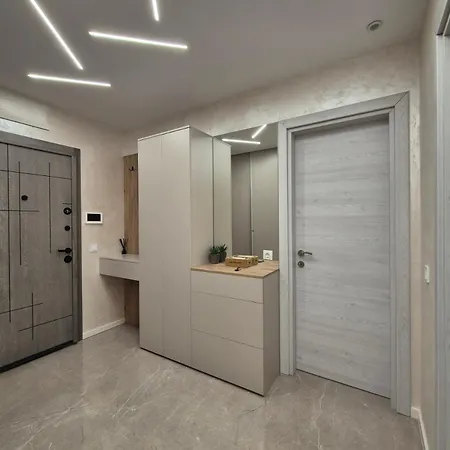Atana Near Airport Apartamento *