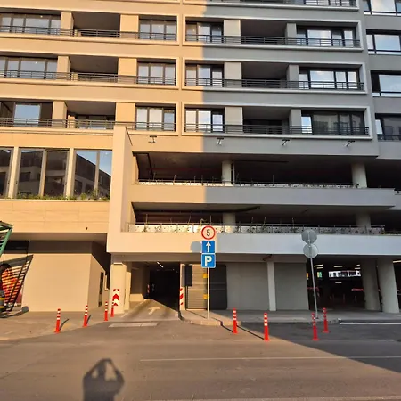 Appartement Atana Near Airport *