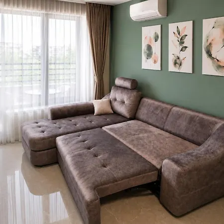 Atana Near Airport *